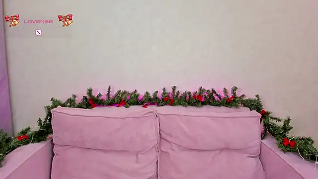 Erika Carpenter online show from 20, 12, 2024