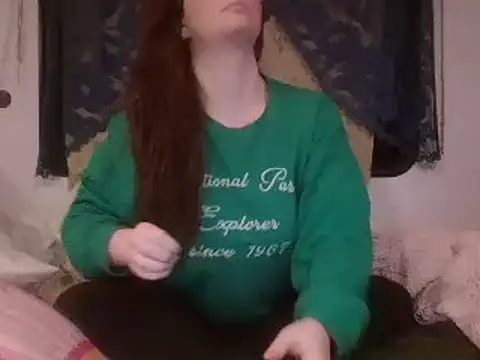 emerieskye20 online show from 25, 1, 2025