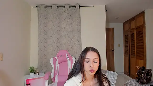 shanakendal2 online show from 12, 2, 2025