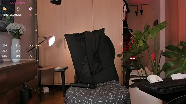 ariana fitl  online show from 3, 12, 2024