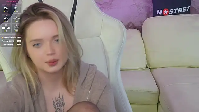 Cassy-Celestial  online show from 9, 1, 2025