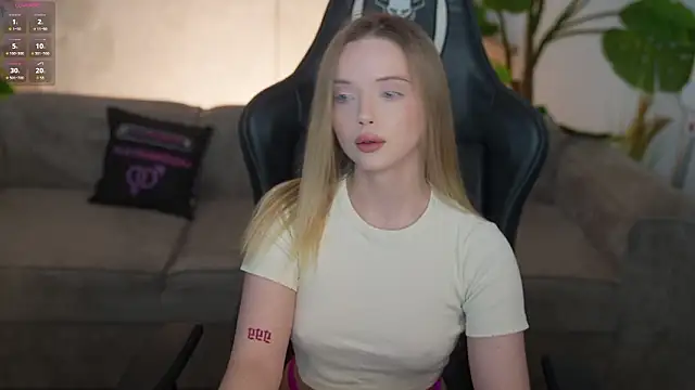 Snapshot of Cassy-Celestial_ chatting on 1, 3, 2026 Cassy-Celestial online show from 1, 3, 2026