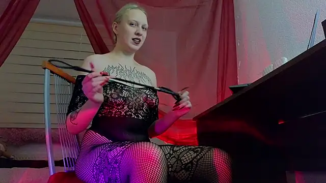 Martha Hoffman online show from 5, 1, 2025