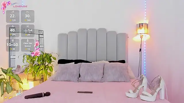 Scarlett Steelee online show from 24, 5, 2026