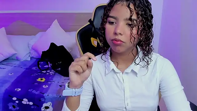 aurora rodriguez online show from 4, 1, 2025