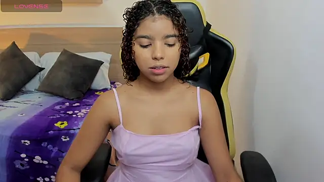aurora rodriguez online show from 28, 1, 2025