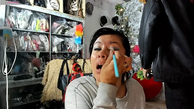 Snapshot of Erlinda-engel chatting on 13, 5, 2026 Erlinda-engel online show from 13, 5, 2026