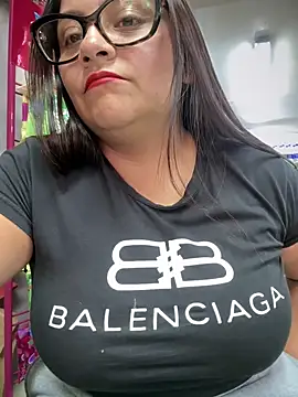 Snapshot of Sol_biglips chatting on 15, 12, 2024 Sol biglips online show from 15, 12, 2024