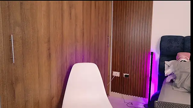 SophiaKarson online show from 13, 9, 2025