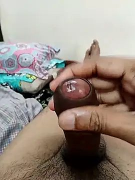 Snapshot of AUNTY1984 chatting on 11, 9, 2025 AUNTY1984 online show from 11, 9, 2025