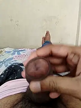 Snapshot of AUNTY1984 chatting on 7, 10, 2025 AUNTY1984 online show from 7, 10, 2025