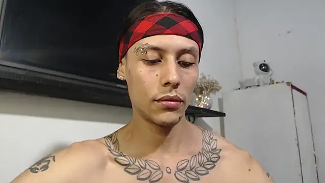 Snapshot of bix_couples chatting on 2, 11, 2025 bix couples online show from 2, 11, 2025