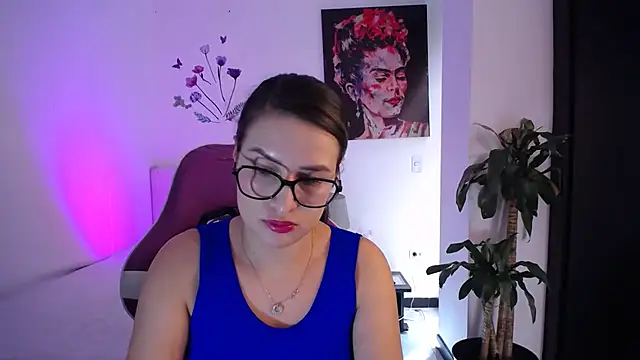 esmeraldaa230 online show from 20, 3, 2026