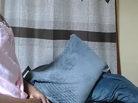 khakiline online show from 21, 10, 2025