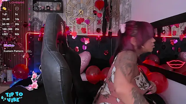 Neko Misaki online show from 17, 2, 2025