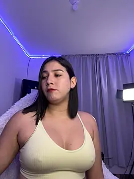 Snapshot of BellaNaye_ chatting on 27, 2, 2025 BellaNaye online show from 27, 2, 2025