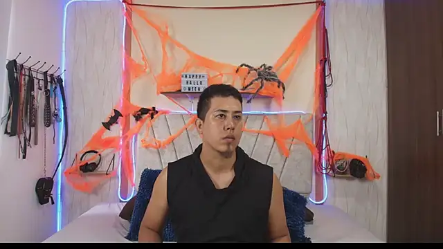 Liana Asaff online show from 14, 10, 2025