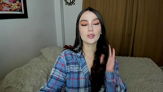 teseo and afroditha  online show from 22, 2, 2025