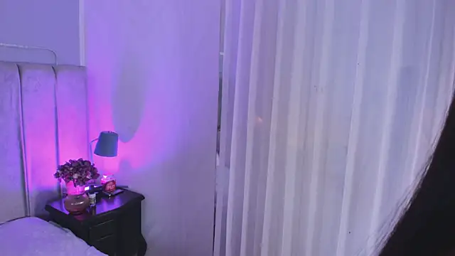 EvaaStevens online show from 26, 11, 2025