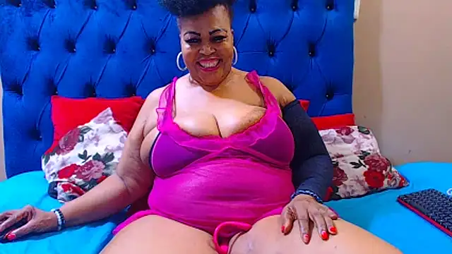 Snapshot of ebonycandy10 chatting on 2, 3, 2026 ebonycandy10 online show from 2, 3, 2026