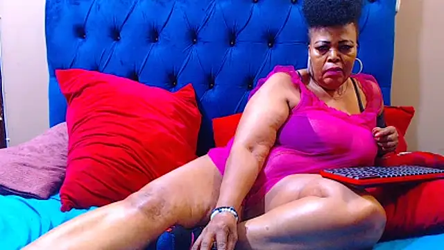 Snapshot of ebonycandy10 chatting on 2, 3, 2026 ebonycandy10 online show from 2, 3, 2026