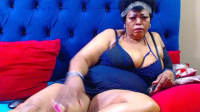 Snapshot of ebonycandy10 chatting on 10, 4, 2026 ebonycandy10 online show from 10, 4, 2026