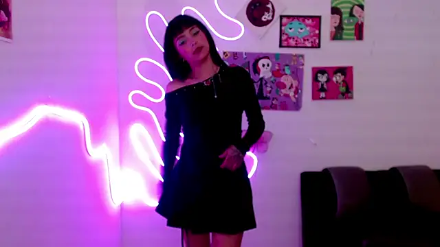 Snapshot of Kind_Scarlett chatting on 4, 2, 2025 Kind Scarlett online show from 4, 2, 2025