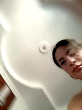 emiss  online show from 15, 10, 2025