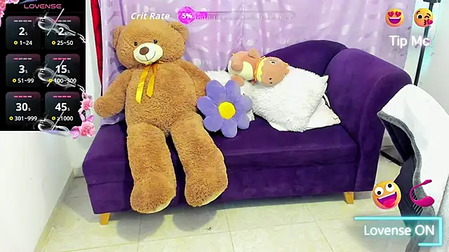 Snapshot of cynthia_watson chatting on 29, 9, 2025 cynthia watson online show from 29, 9, 2025