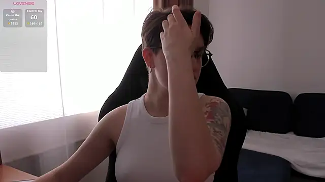 JessieFlower online show from 25, 7, 2026