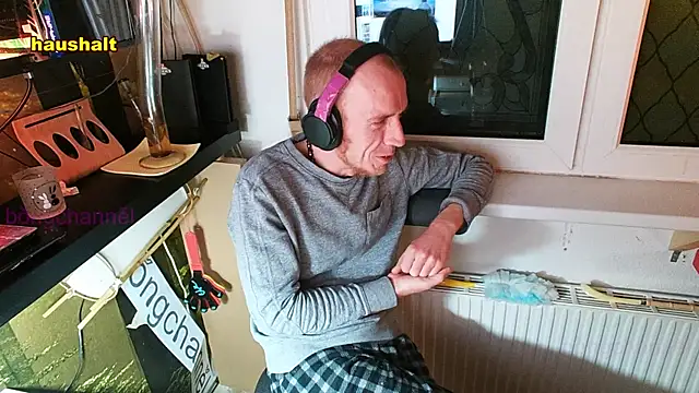 BongChannel online show from 12, 1, 2025