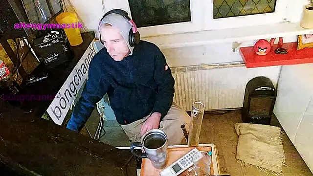 BongChannel online show from 3, 2, 2025