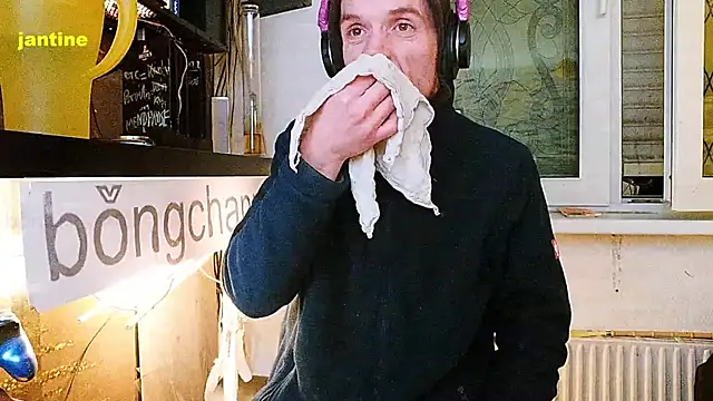 BongChannel online show from 14, 2, 2025