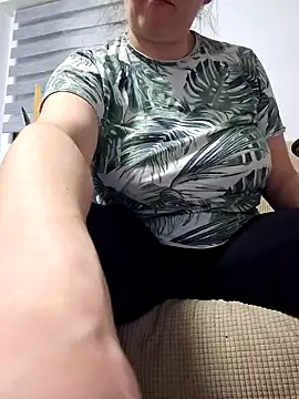 KristenVega online show from 17, 2, 2025