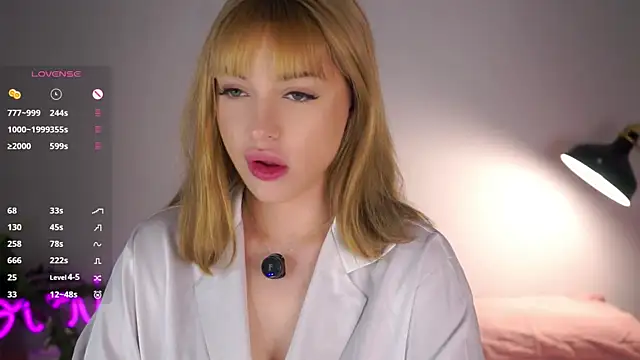 Snapshot of KateDolphin chatting on 12, 4, 2026 KateDolphin online show from 12, 4, 2026