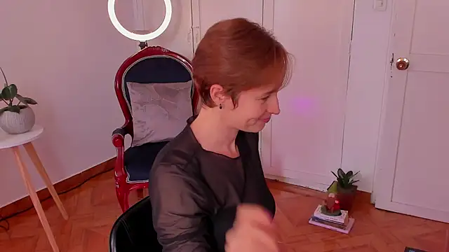 cuddlingbunny online show from 12, 12, 2024