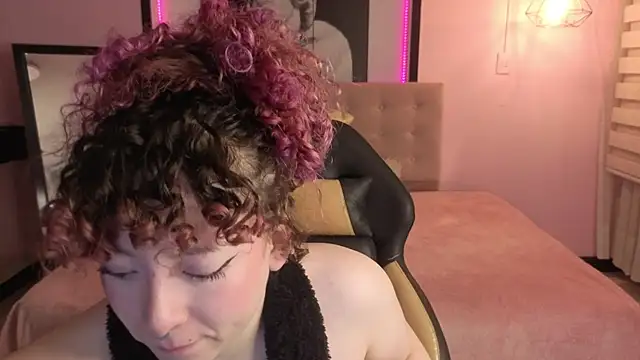  Androm3da  online show from 30, 7, 2026