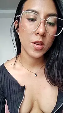 DaraBeckett online show from 11, 4, 2026