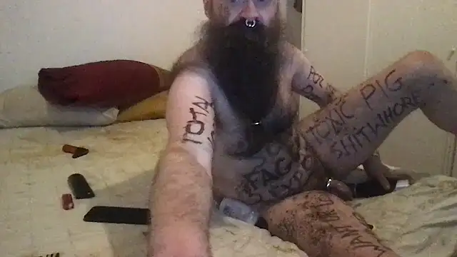 JunkieShitPig online show from 21, 3, 2025