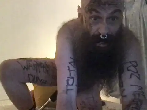 JunkieShitPig online show from 22, 3, 2025