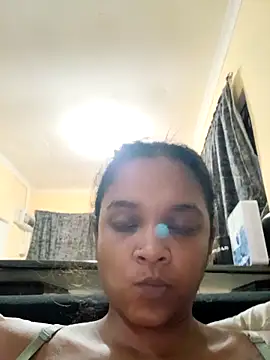 Indianqueen03 online show from 6, 10, 2025