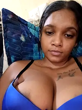 Snapshot of Indianqueen03 chatting on 26, 2, 2026 Indianqueen03 online show from 26, 2, 2026