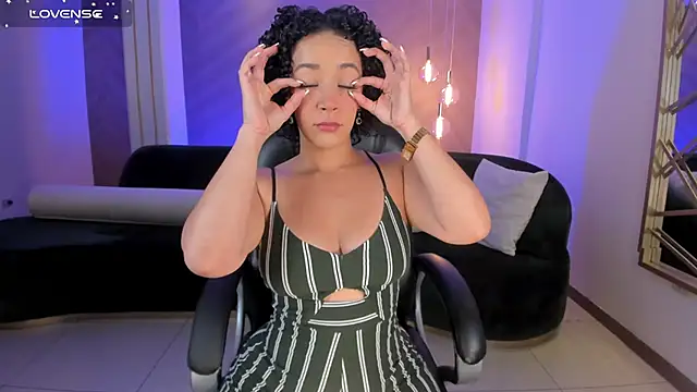 AlessaRomero online show from 21, 1, 2025
