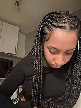 Your Paris online show from 20, 2, 2025