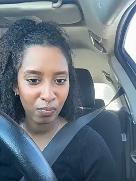 Your Paris online show from 6, 3, 2025