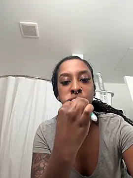 Your Paris online show from 21, 11, 2025