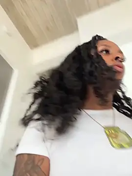 Your Paris online show from 2, 4, 2026