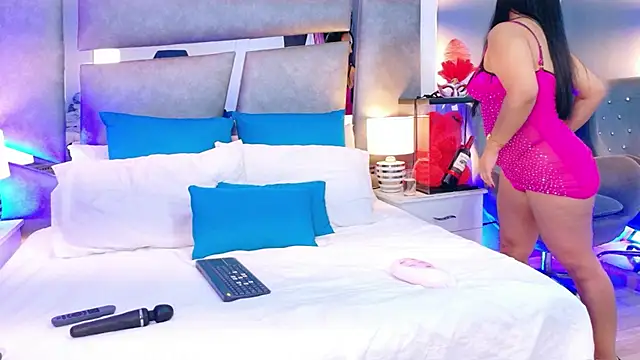 Evangeline Taylorr online show from 25, 10, 2025