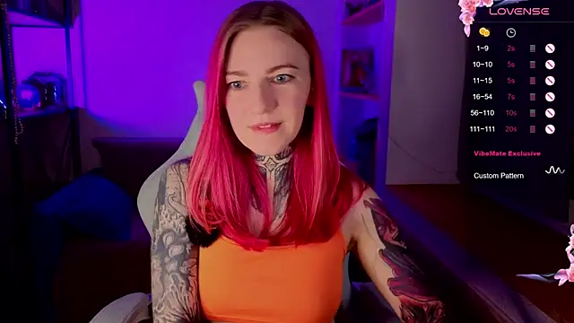 Roxy      online show from 14, 12, 2025