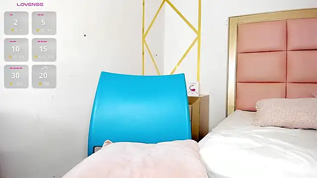 Keyla Spencer online show from 7, 3, 2025